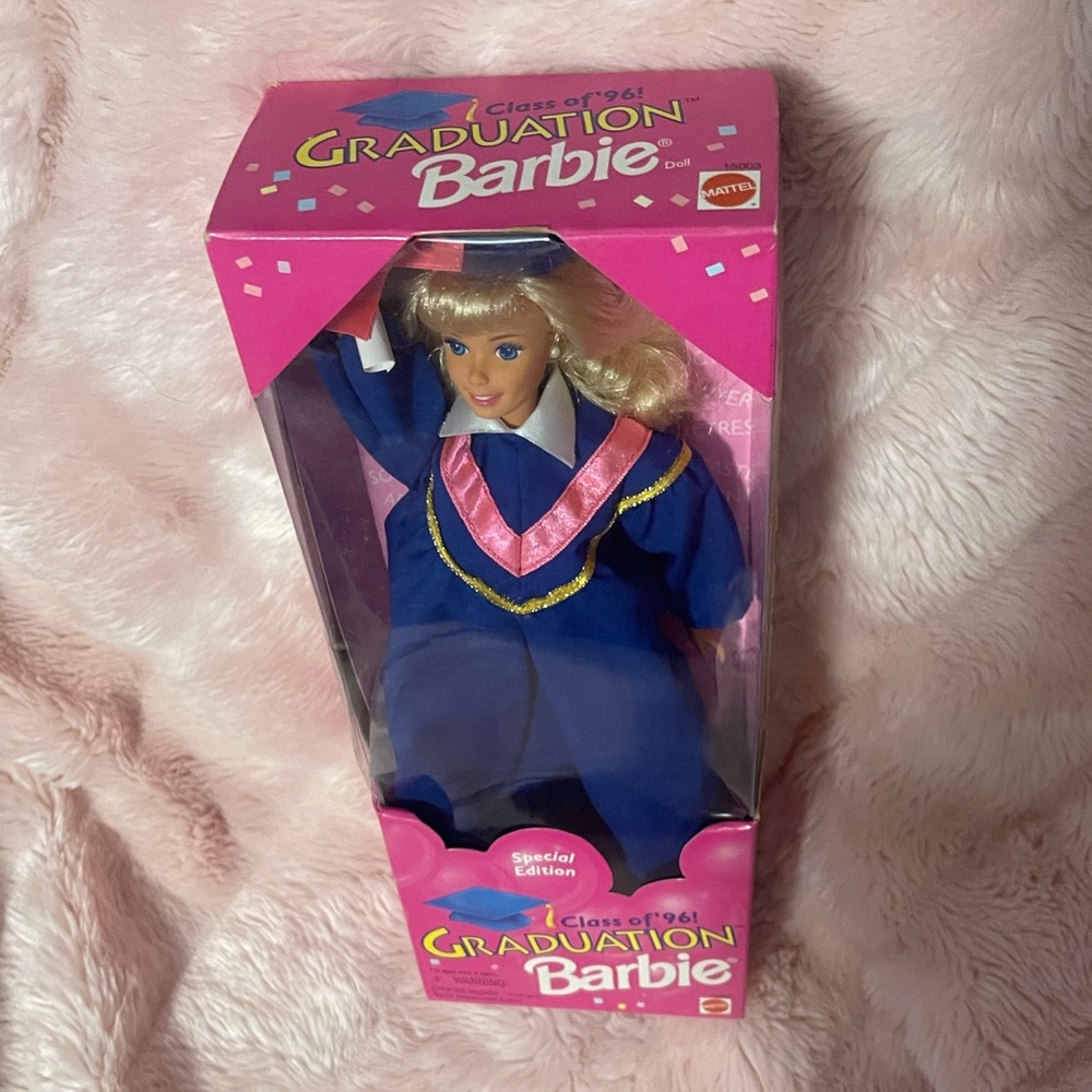 Vintage Special Edition Class of '96 Graduation Barbie Doll 🎓 - Picture 9 of 16